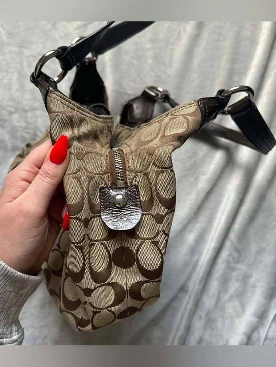 Coach Signature Soho Lynn Hobo Bag - Picture 7 of 16